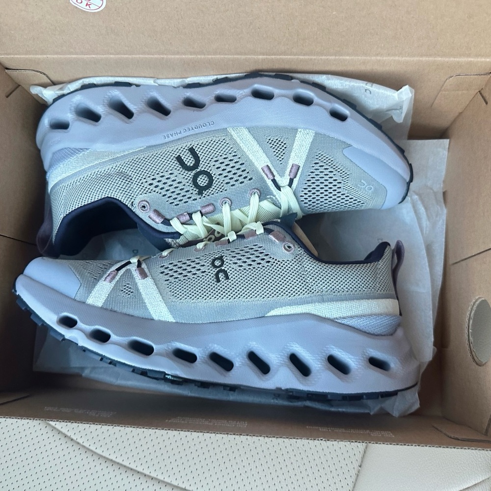 Oncloud Cloudsurfer Trail Shoes women